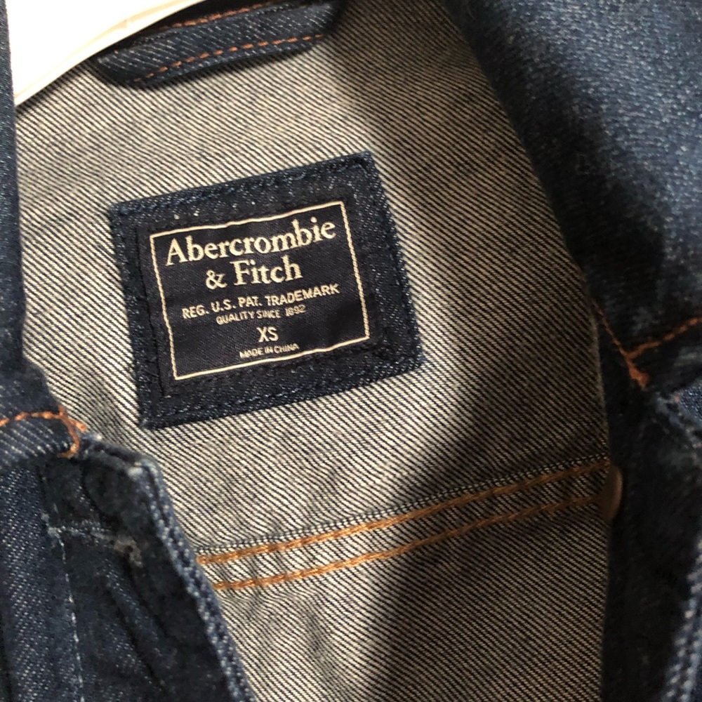 Abercrombie Jean jacket - Picture 2 of 4